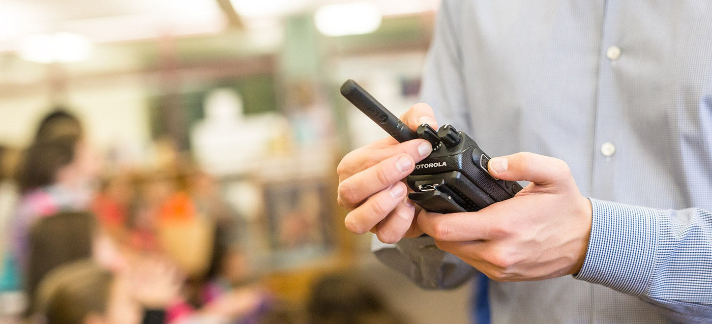 Enhancing Hospitality Operations with the MOTOTRBO™ R2 Portable Two-Way Radio